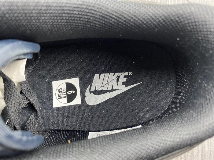 nike dunk low scrap