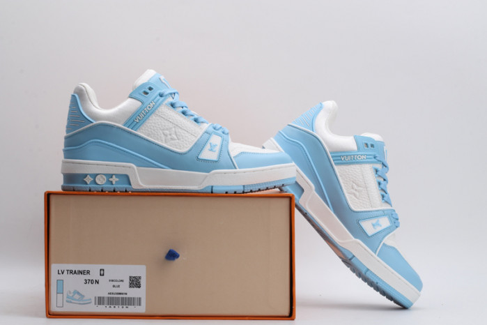lv snekaers l000048