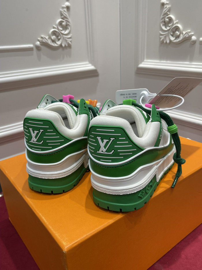 lv snekaers l000058