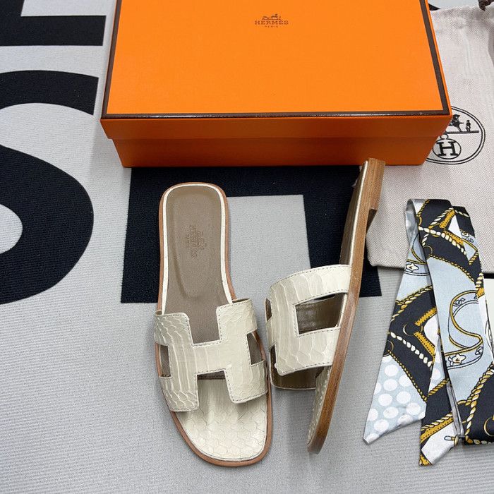 herme* sandal 21