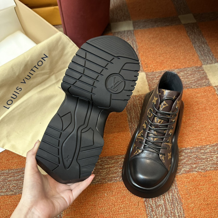 lv snekaers l0000346