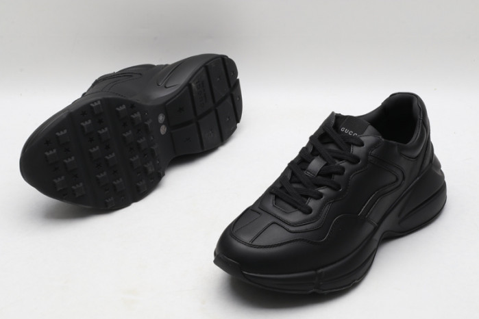G*u*i* rhyton sneaker