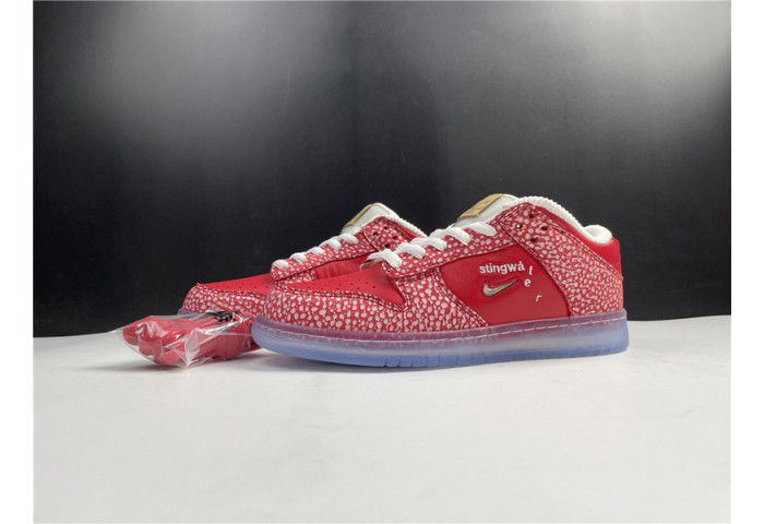 NIKE SB DUNK LOW STINGWATER MAGIC MUSHROOM DH7650-600