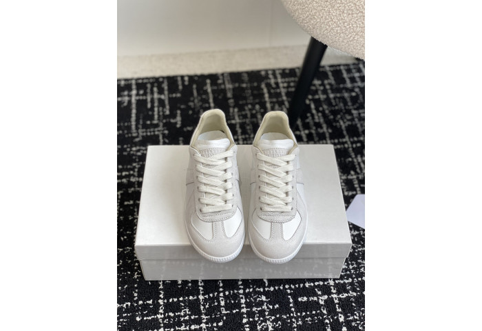 MAISON MARGIELA CALFSKIN S57WS0280