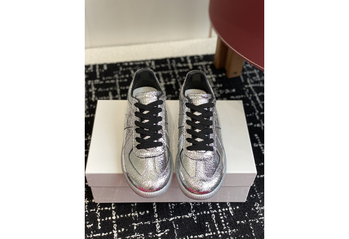 MAISON MARGIELA CALFSKIN S57WS0315