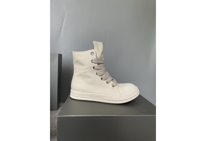 Rick Owe* R0000335