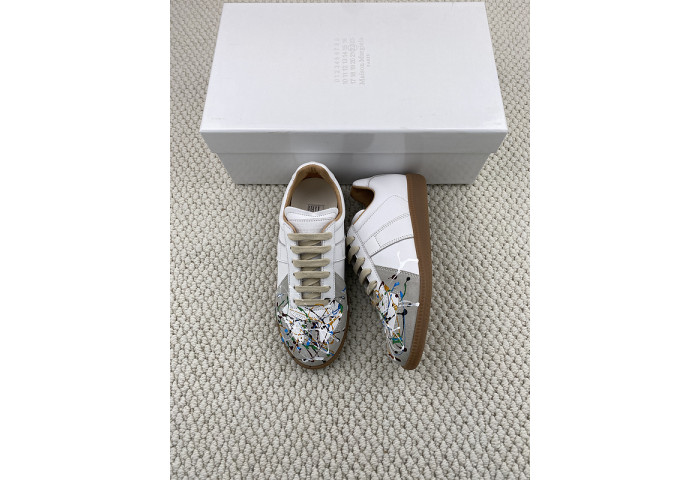MAISON MARGIELA CALFSKIN S57WS0237