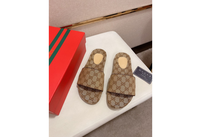Gucc* Sandal135