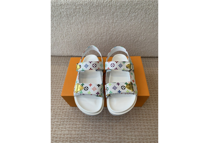 L&V sandal 208