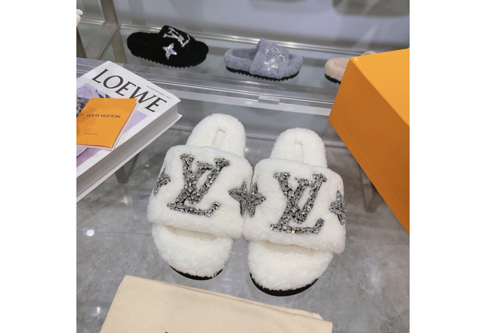 L&V sandal 104