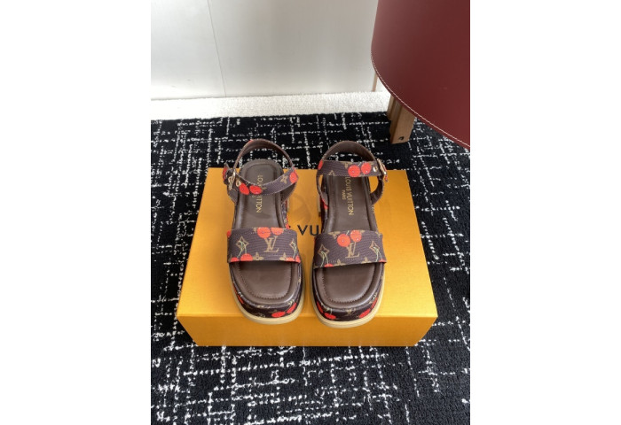 L&V sandal 236
