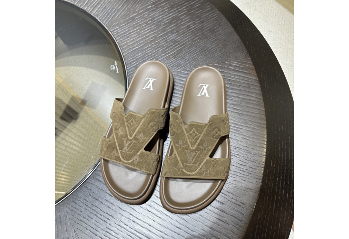 L&V sandal 223