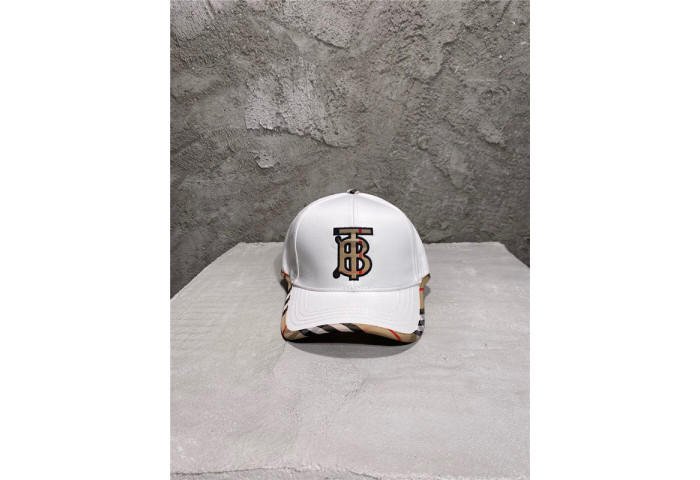 BURB*RRY HAT