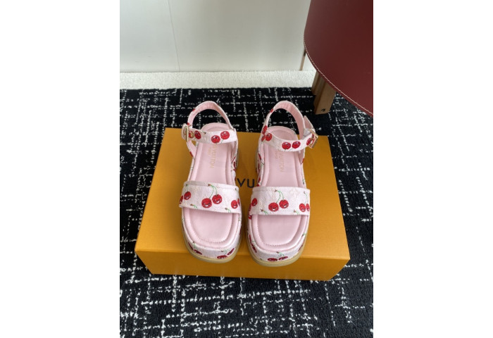 L&V sandal 238