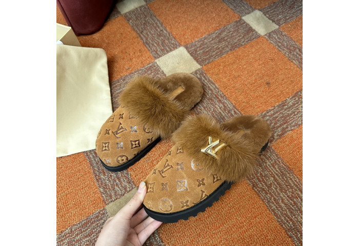 L&V sandal 112