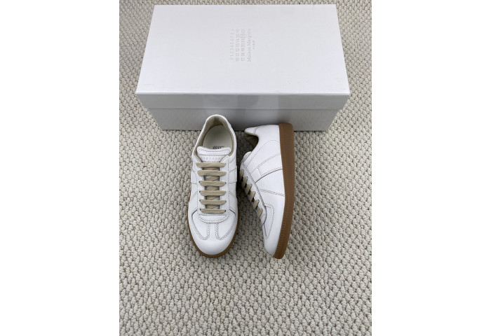 MAISON MARGIELA CALFSKIN S57WS0240