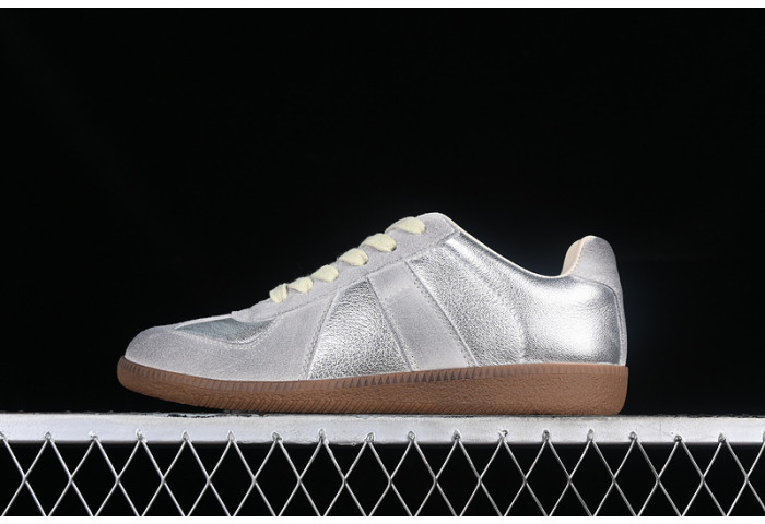 MAISON MARGIELA CALFSKIN SILVER S58WS0105