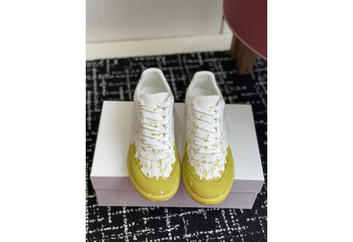 MAISON MARGIELA CALFSKIN S57WS0336