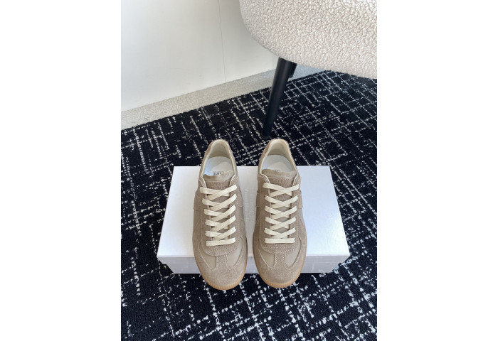 MAISON MARGIELA CALFSKIN S57WS0269