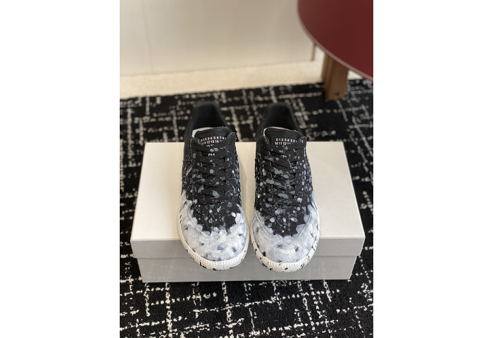 MAISON MARGIELA CALFSKIN S57WS0301