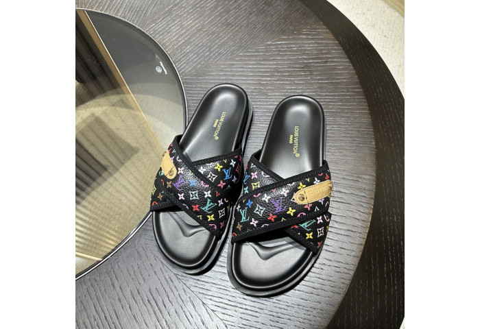 L&V sandal 158
