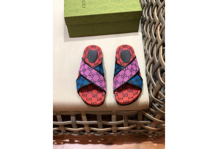 Gucc* Sandal138