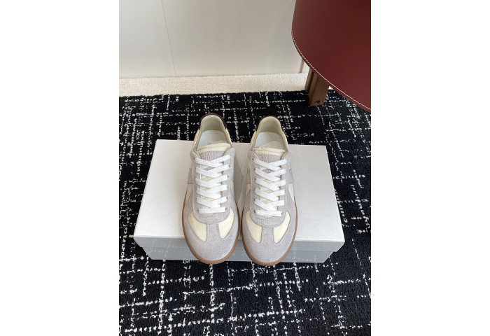 MAISON MARGIELA CALFSKIN S57WS0305