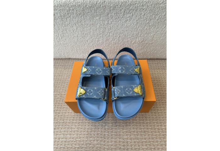 L&V sandal 201