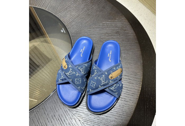 L&V sandal 153