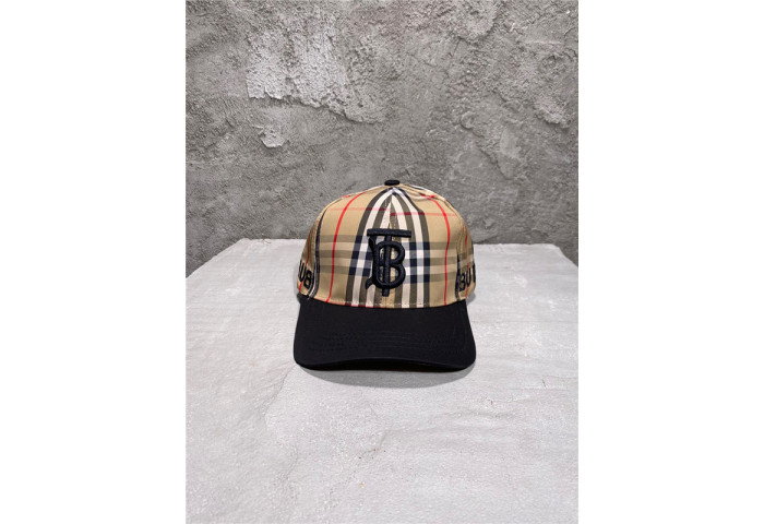 BURB*RRY HAT