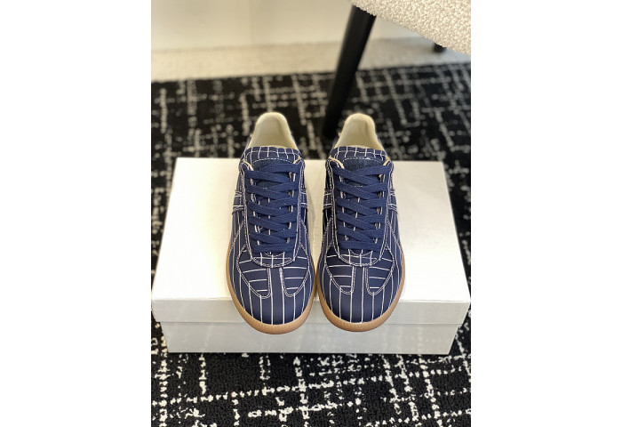 MAISON MARGIELA CALFSKIN S57WS0262