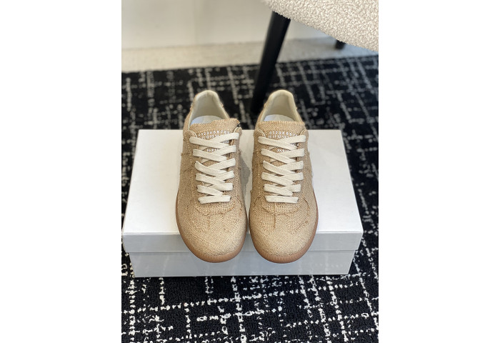 MAISON MARGIELA CALFSKIN S57WS0261