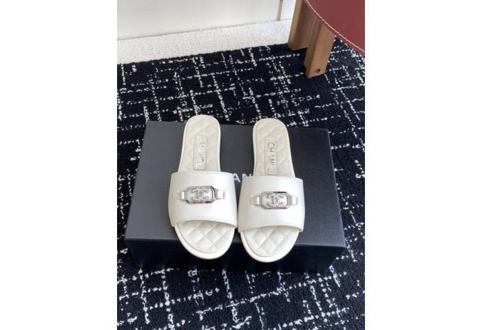 Chane* Sandal CS33