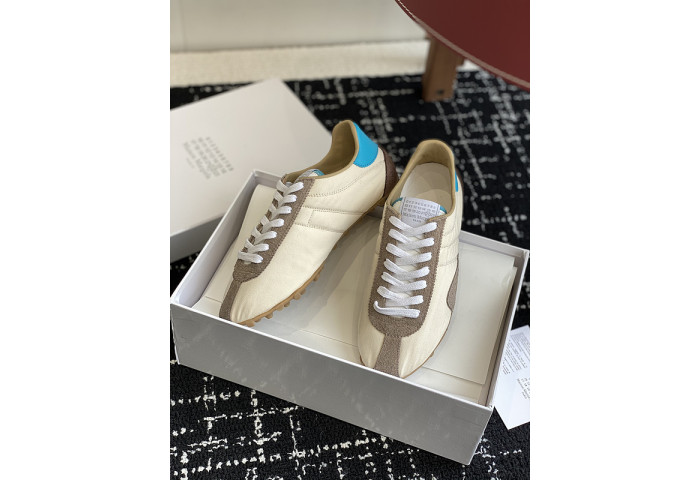 MAISON MARGIELA CALFSKIN S57WS0256