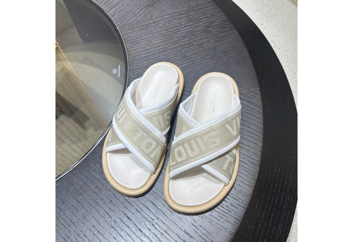 L&V sandal 122