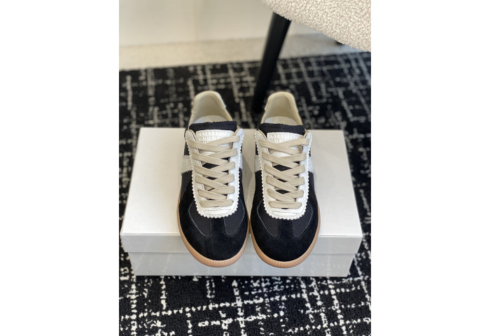 MAISON MARGIELA CALFSKIN S57WS0259