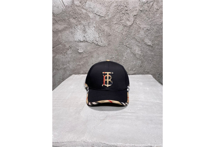 BURB*RRY HAT