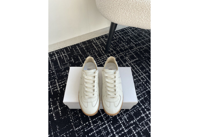 MAISON MARGIELA CALFSKIN S57WS0268