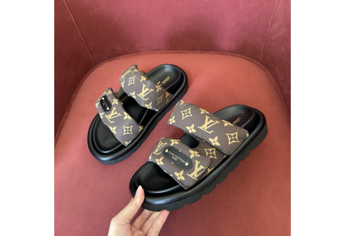 L&V sandal 136