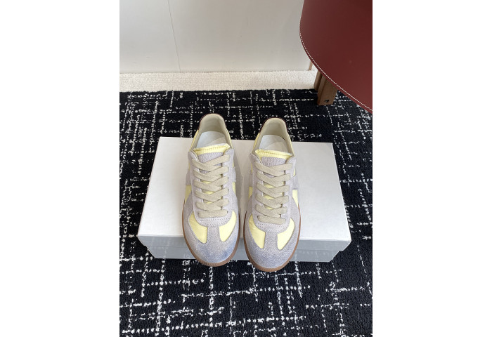 MAISON MARGIELA CALFSKIN S57WS0308