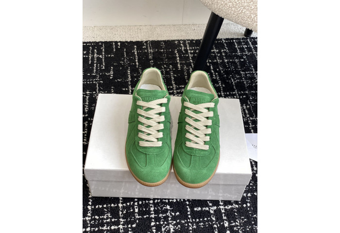 MAISON MARGIELA CALFSKIN S57WS0277