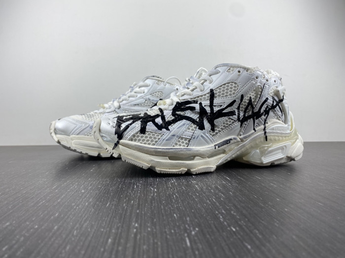 Balenciaga RUNNER 8000064
