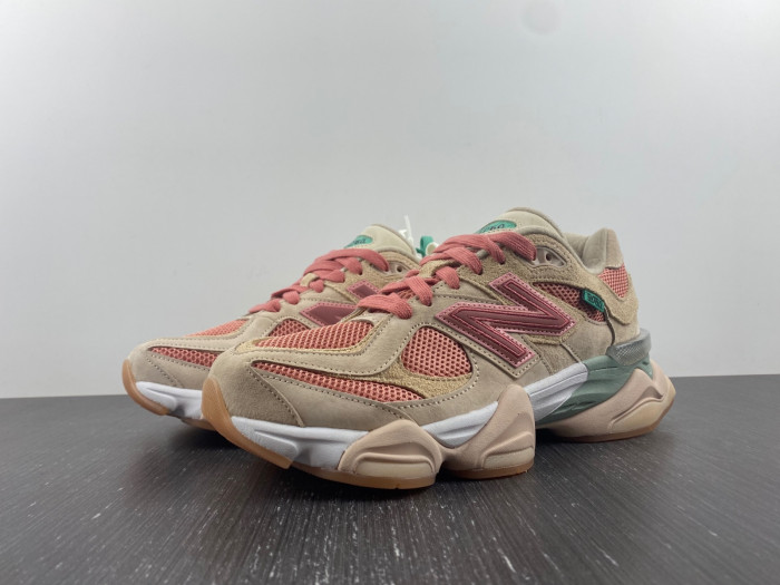 Bape x New Balance 2002R M2002RHO DFY13