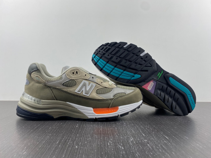 Bape x New Balance 2002R M2002RHO DFY17