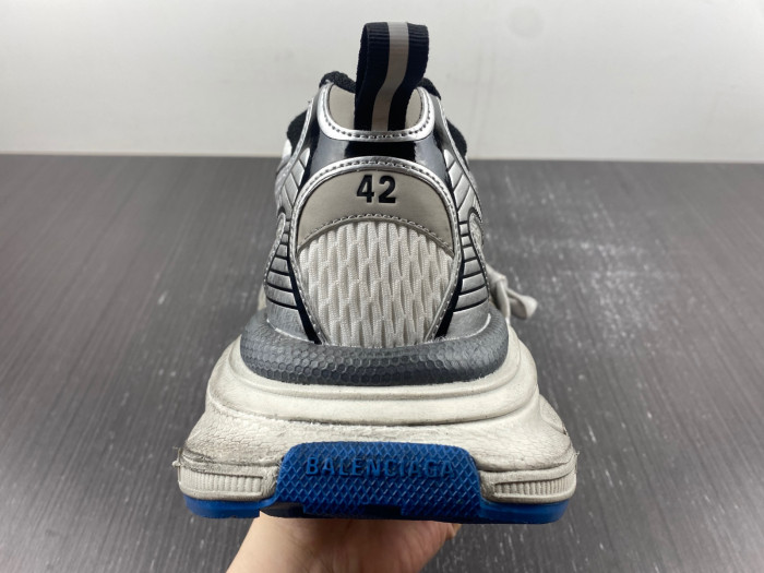 Balenciaga 3XL SNEAKER 8000077