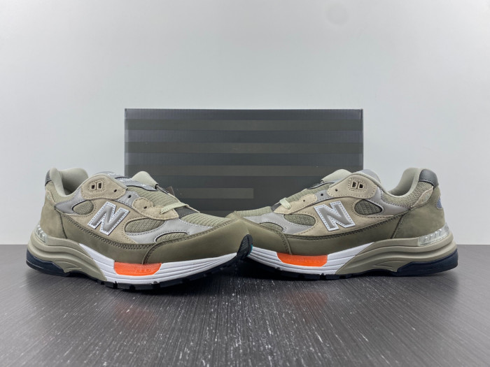 Bape x New Balance 2002R M2002RHO DFY17