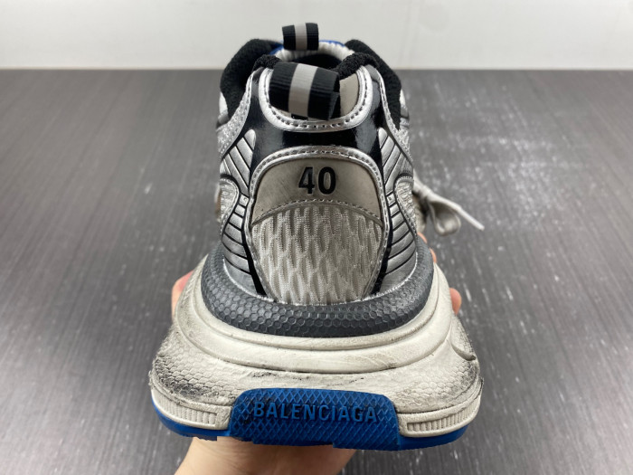 Balenciaga 3XL SNEAKER 8000080
