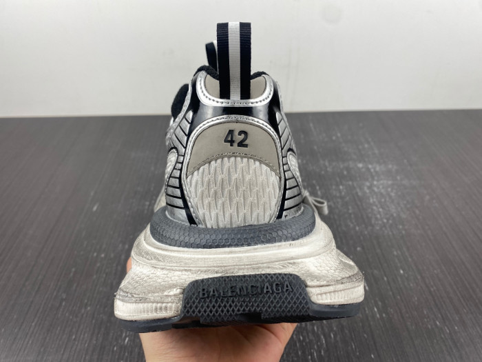 Balenciaga 3XL SNEAKER 8000083