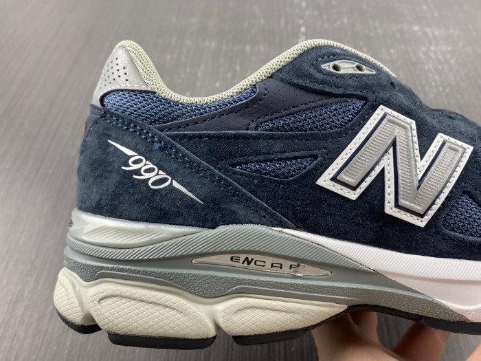 Bape x New Balance 2002R M2002RHO DFY18