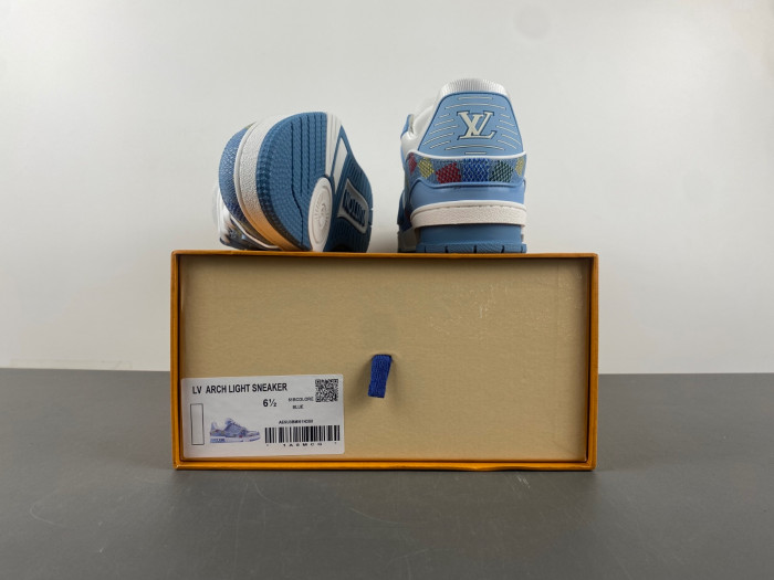 LV snekaers L0000535
